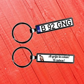 Breloc personalizat cu numar auto si mesaj