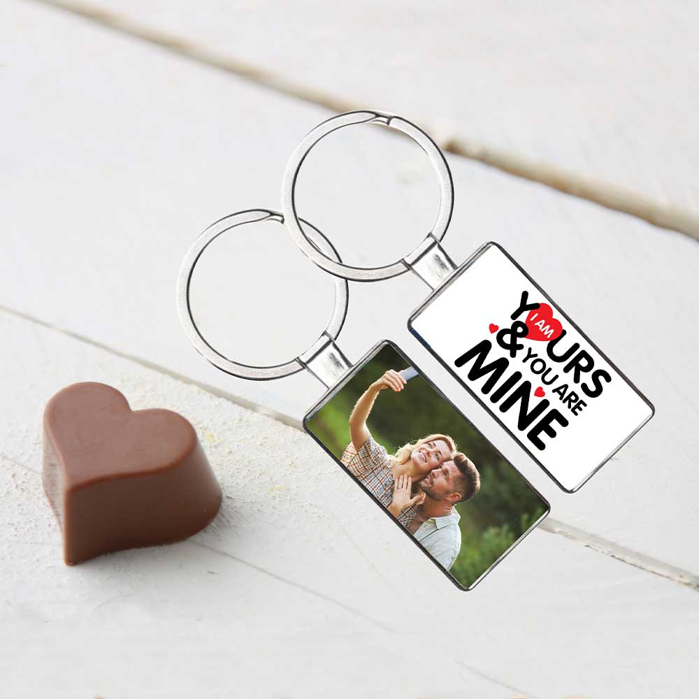 Breloc text "I am yours" si poza