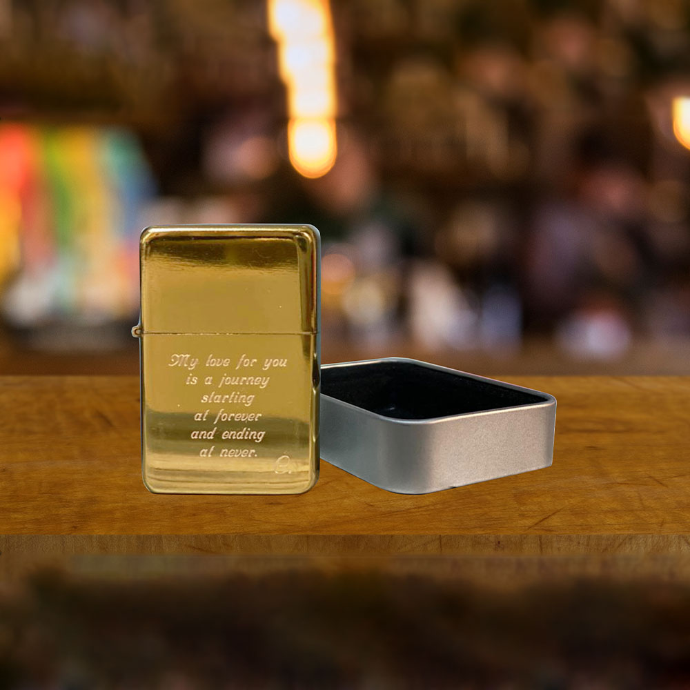 Bricheta tip Zippo aurie in cutie cadou metalica