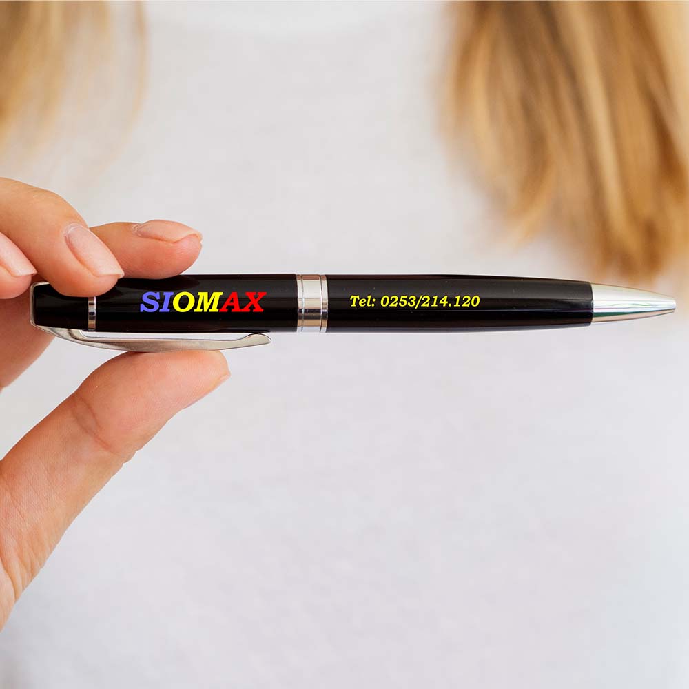 Pixuri personalizate din plastic sau metal